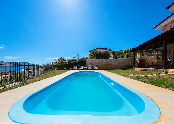 Location Zero To Meis In Villa