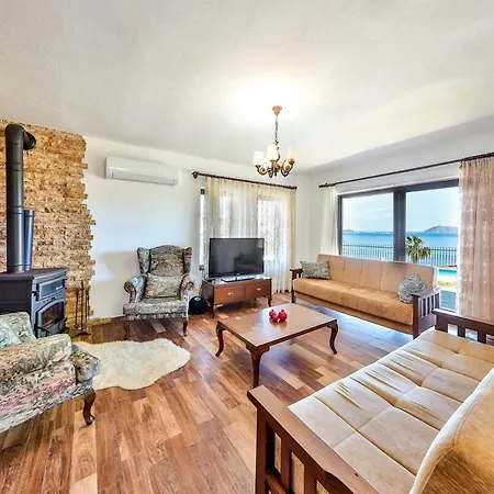 Вілла Location Zero To Meis In