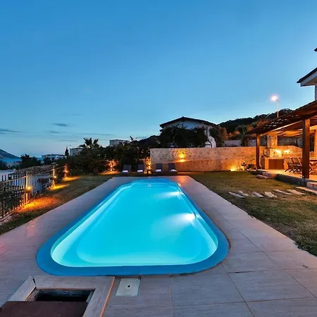 Location Zero To Meis In Villa *